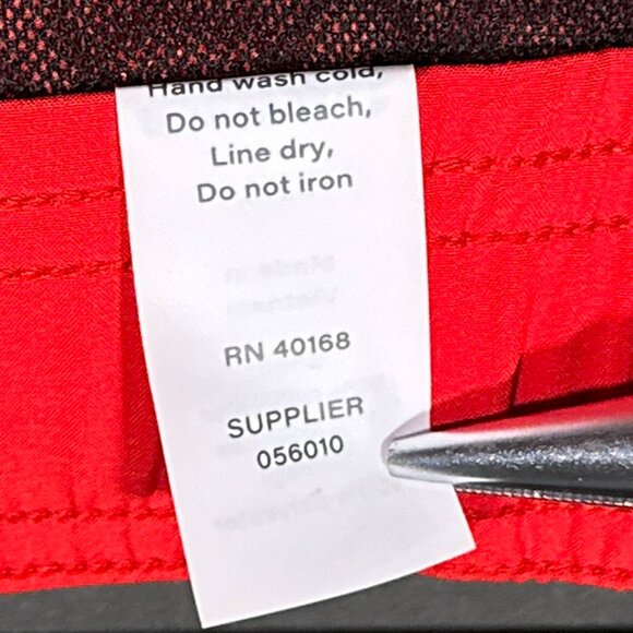 Sports Illustrated Red Stretch 5"‎ Shorty Swim Trunk Size XXL - Picture 7 of 14